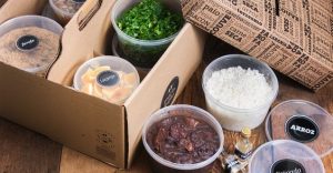 Nova empresa de delivery tem entrega rápida dos melhores restaurantes das principais capitais do país