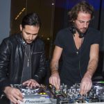 Felipe Lombardi assopra as velinhas no TETTO bar