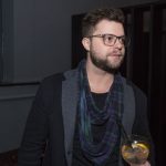 Felipe Lombardi assopra as velinhas no TETTO bar