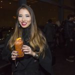 Felipe Lombardi assopra as velinhas no TETTO bar