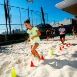 Jockey Club vira praia de paulistano com práticas esportivas