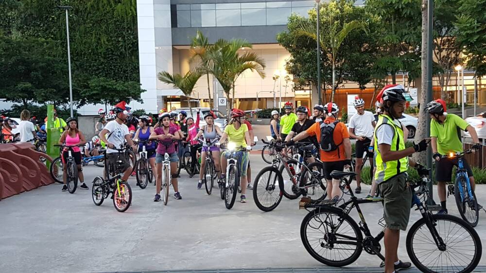Empresa realiza passeio de bike semanal gratuito