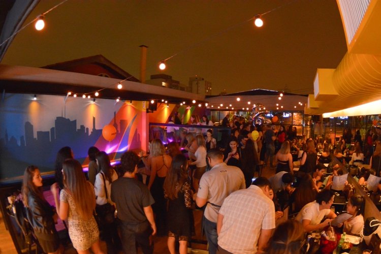Vem, sexta-feira! A lounge* dá dicas para sair e se divertir