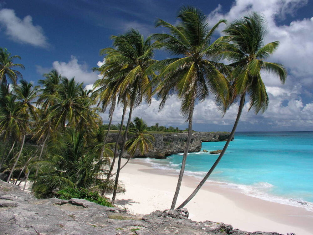 10 praias incríveis pra conhecer no Caribe