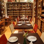 Bistrô oferece provas de vinhos gratuitas aos sábados