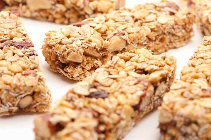 Barrinhas de nuts ou cereais? Entenda a diferença entre elas