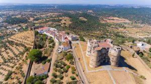 Conheça a fascinante vila de Evoramonte no Alentejo