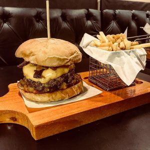 Hamburgueria reabre em São Paulo com novidades e preços mais baixos