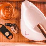 Motel amplia experiências sensoriais com carta de charutos premium