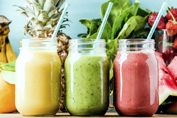 Detox pós-festas: ‘limpeza’ do organismo ajuda a perder calorias indesejadas
