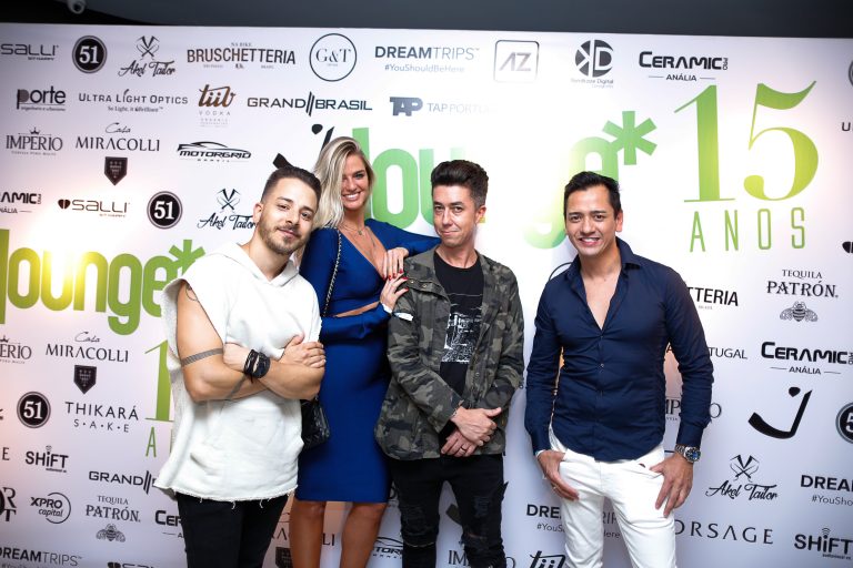 Saiu o vídeo da festa de 15 anos da lounge*! Assista em primeira mão