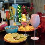 Conheça drinks práticos preparados com vinho para aproveitar a folia nas ruas