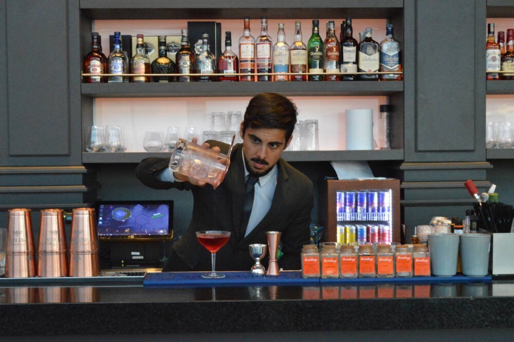 TETTO bar apresenta Matheus Cunha como novo mixologista