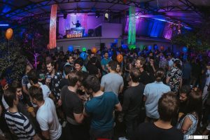 Vem, fim de semana! Dá uma olhada na agenda da lounge*