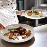 Iate oferece volta ao mundo com experiências de alta gastronomia