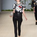 Samuel Cirnansck traz extremos às passarelas do SPFW N45