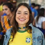 Celebridades assistem estreia do Brasil no Fill the Cup no Terraço