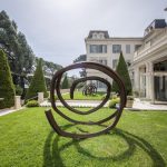 Hotéis da Oetker Collection expõem obras monumentais de Bernar Vernet