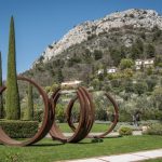 Hotéis da Oetker Collection expõem obras monumentais de Bernar Vernet