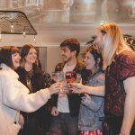 World Gin Day reúne experiências e marcas em torno da cultura da bebida