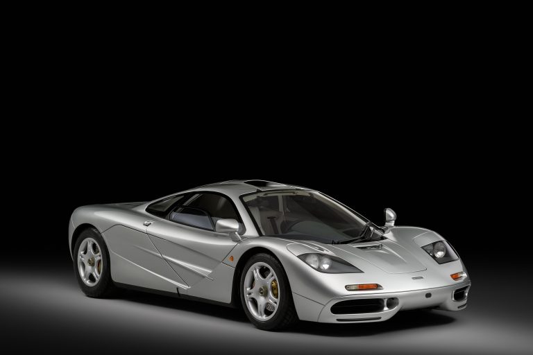 Restaurado, McLaren F1 nº 063 estréia em concurso