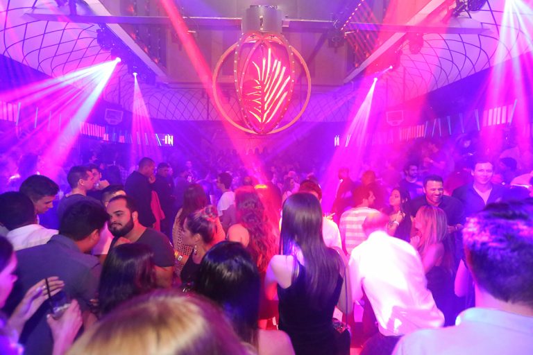 Festa no Posh Club